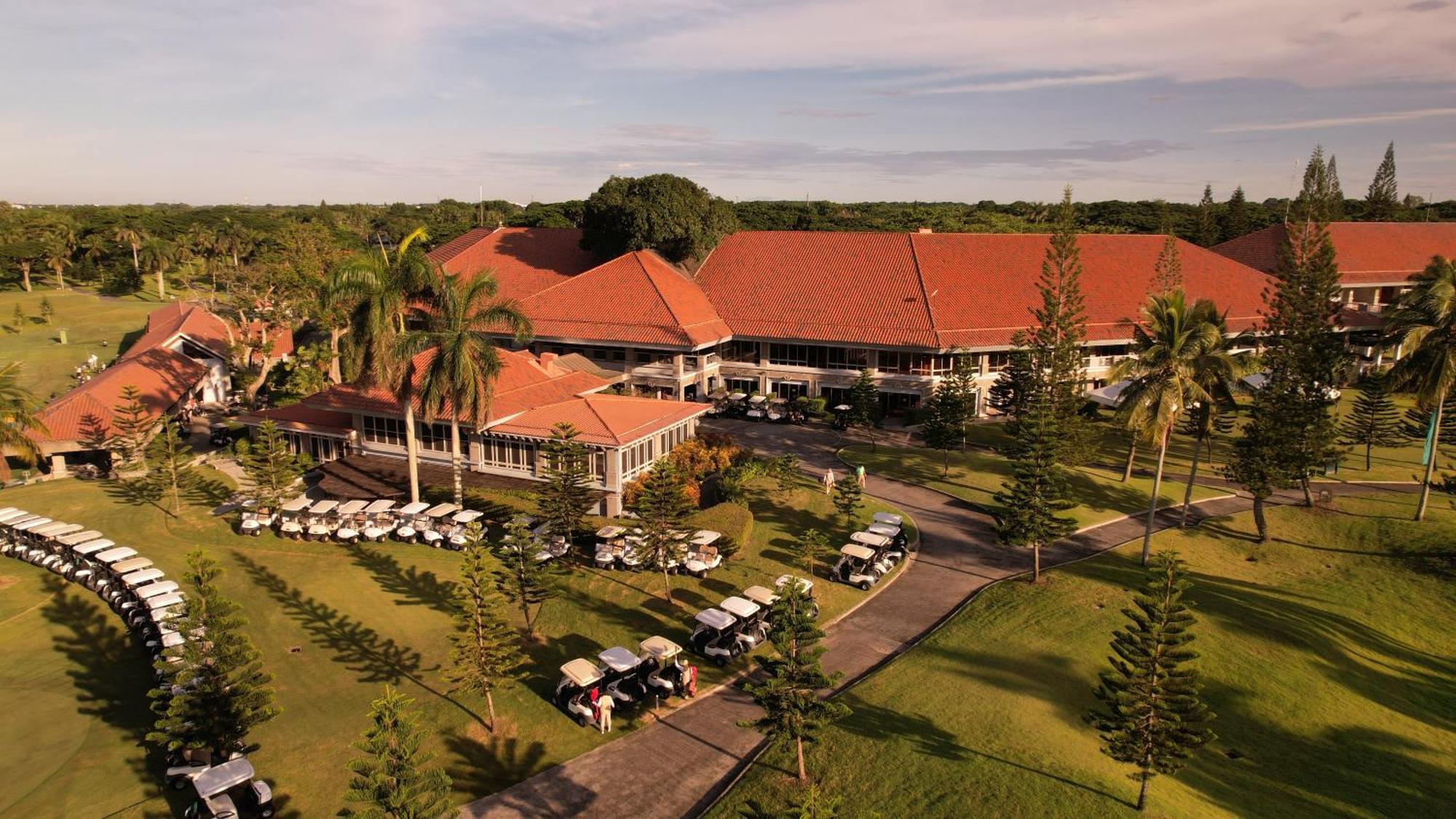 เดอะ สวีทส์ แอท เมาท์ มาลารายัต Hotel Lipa City ภายนอก รูปภาพ